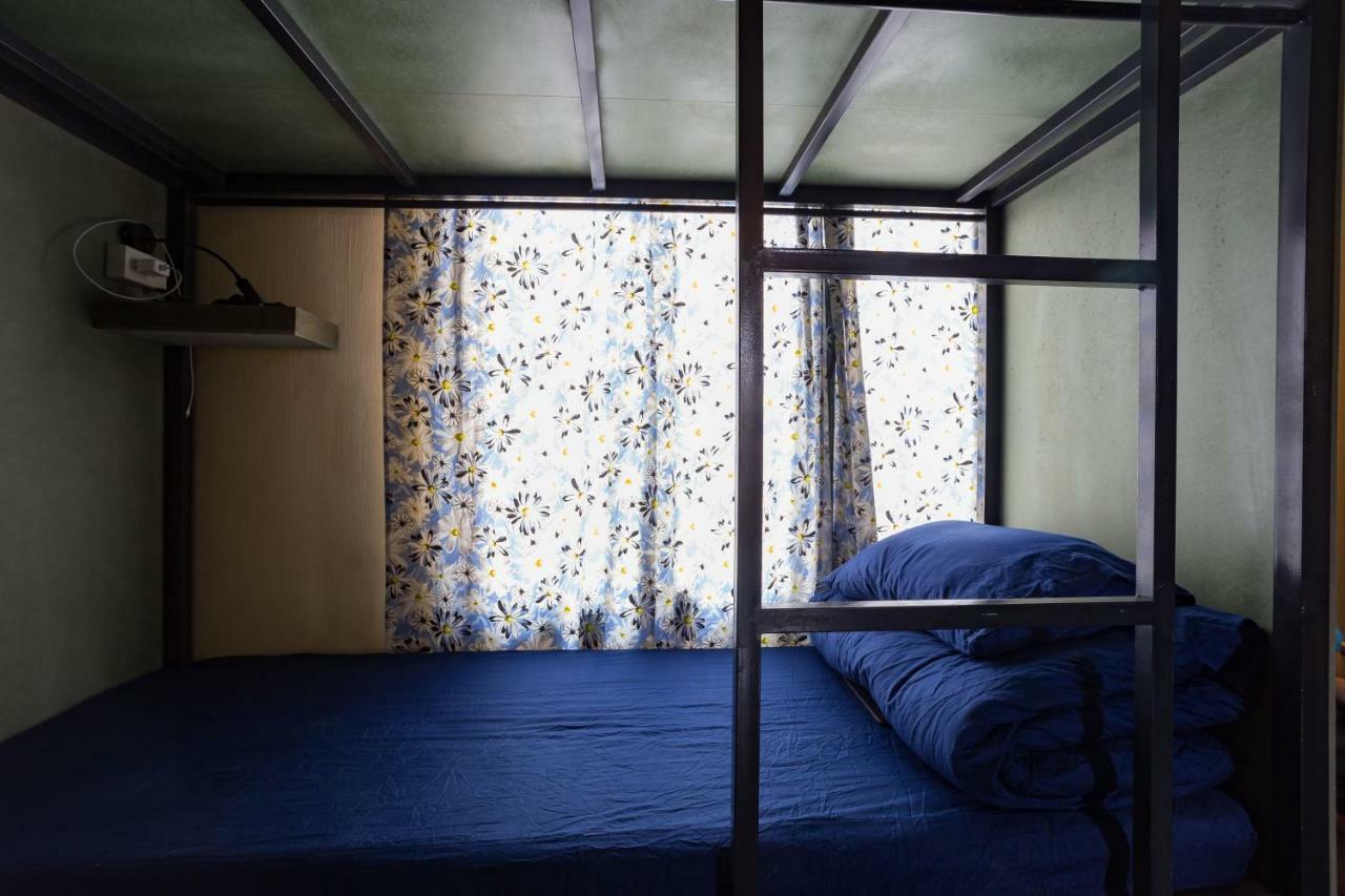 Hanoian Backpack Hostel Экстерьер фото